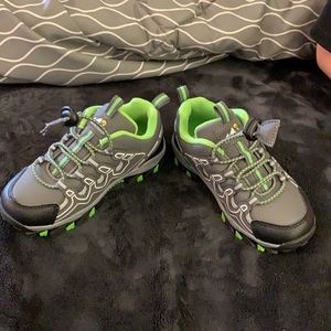 Brand New Uovo Gray Green Boy Hiking Shoe Boot 28